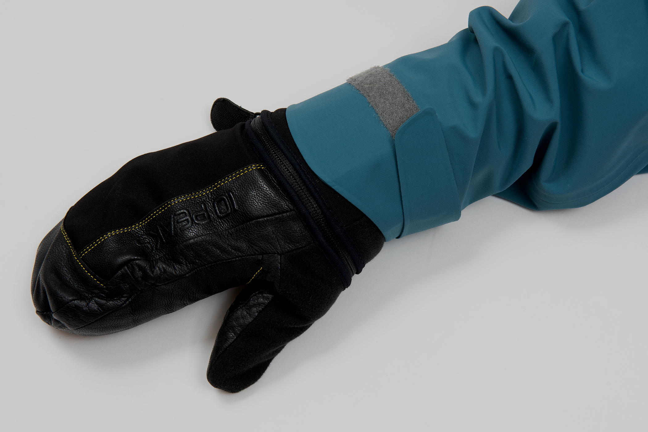 Sleeve Cuff Cutting